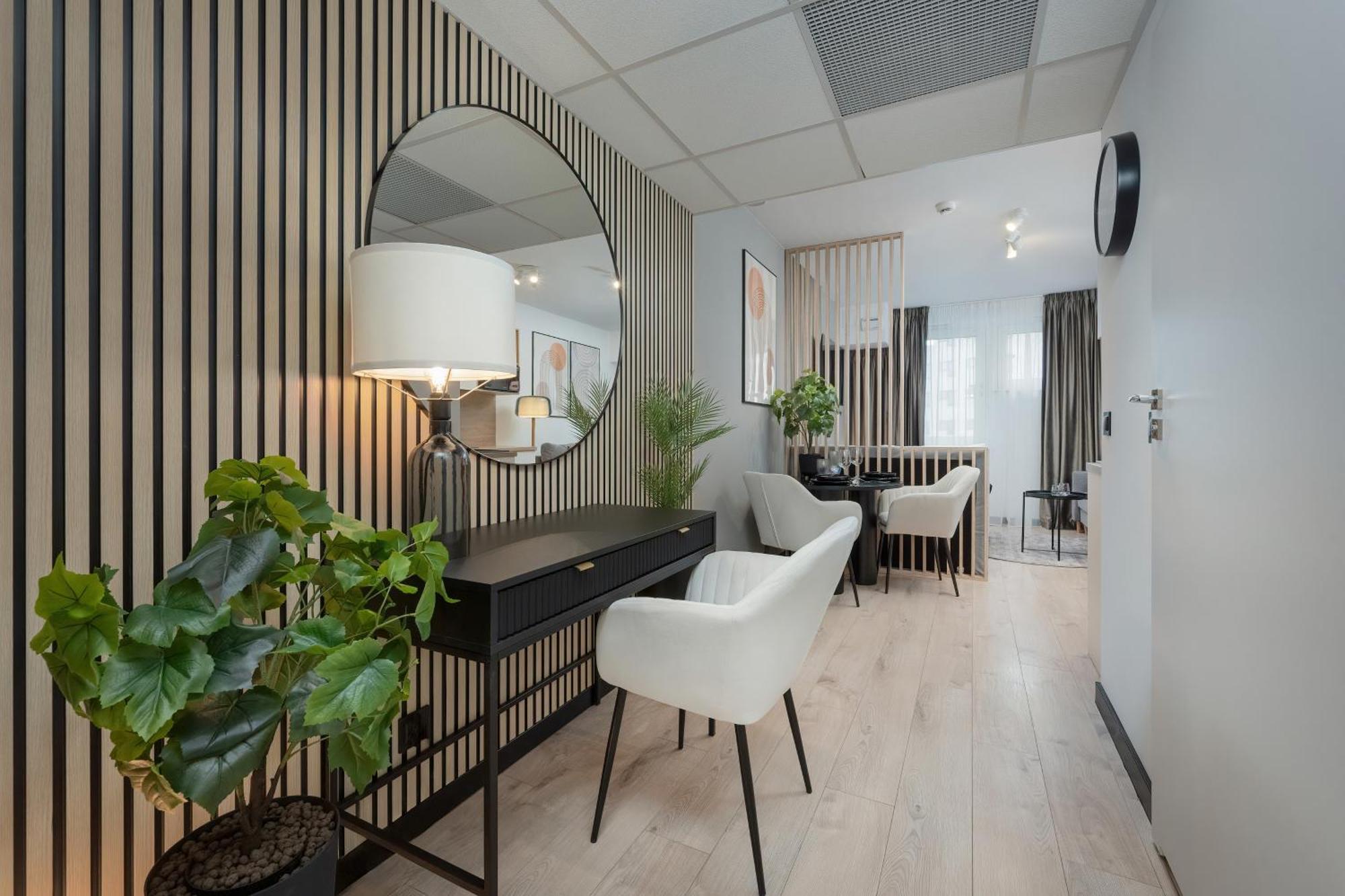 Wroclavia Apartments Dyrekcyjna By Noclegi Renters Wrocław Extérieur photo
